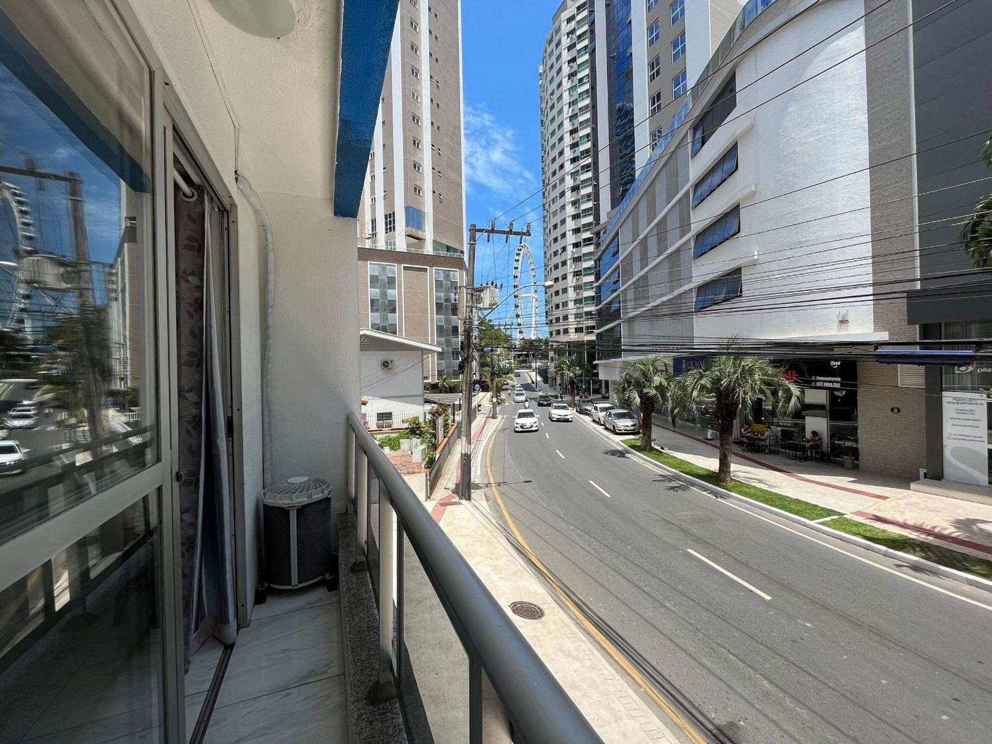 Balneário Camboriú Ma01- Kitnet Com Ar | Vista Big Wheel | Garagem 아파트 외부 사진
